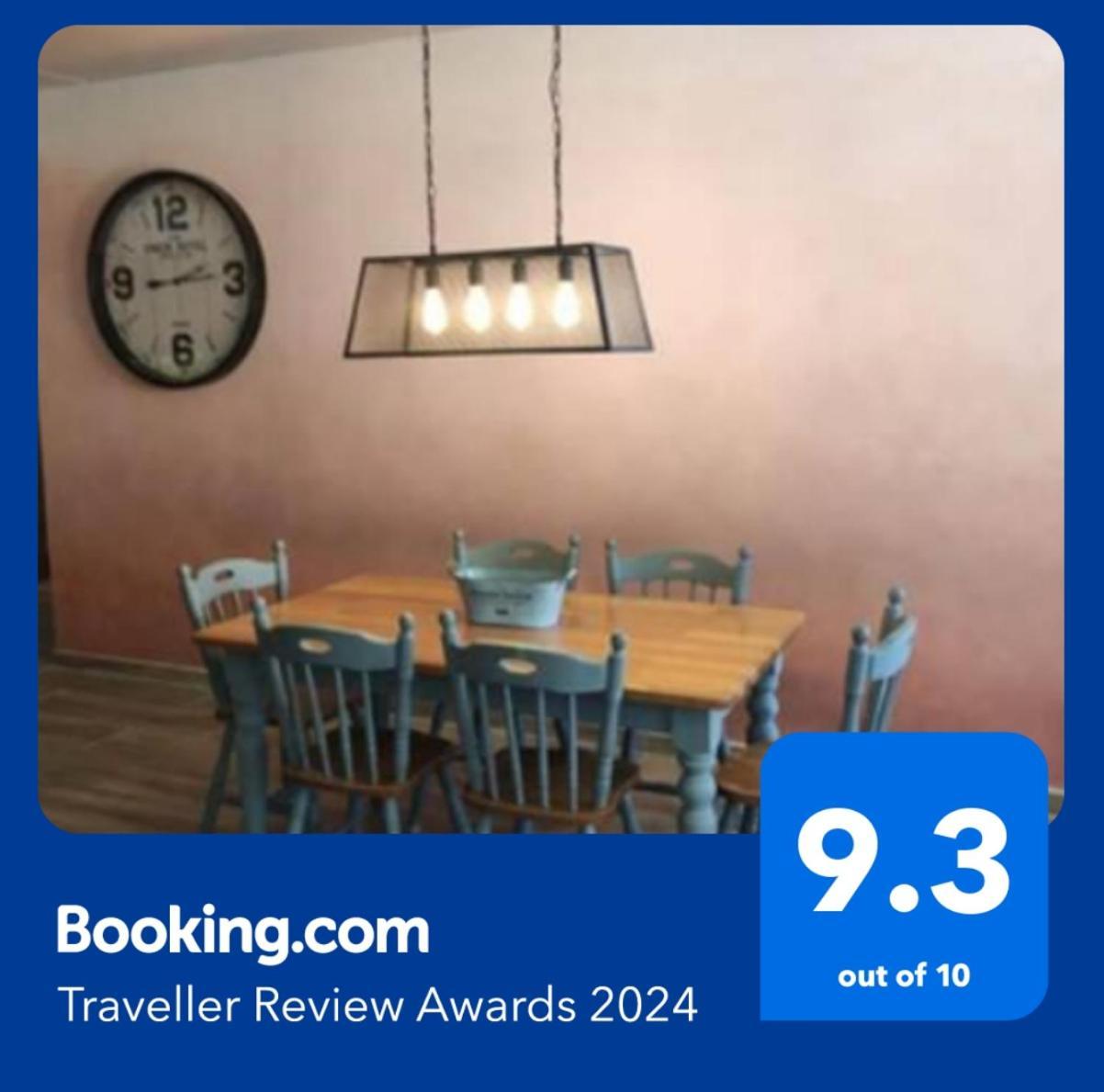 Rebak Place- A Bright & Charming Getaway マルサスカーラ エクステリア 写真